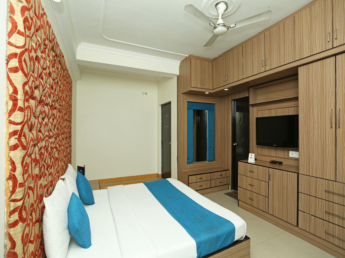 Oyo 10425 Queens Pearl Inn Dehradun Exterior foto