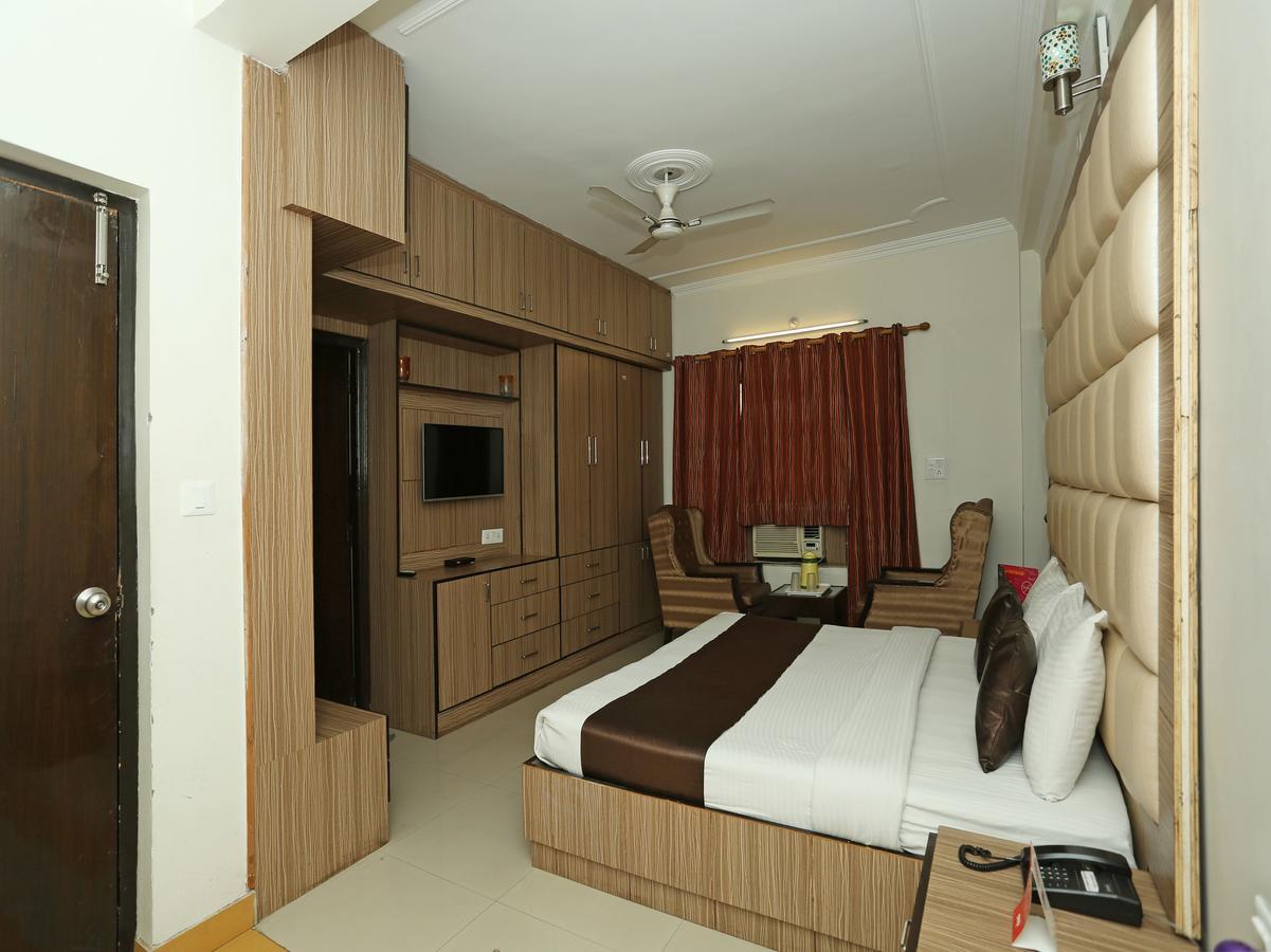 Oyo 10425 Queens Pearl Inn Dehradun Exterior foto